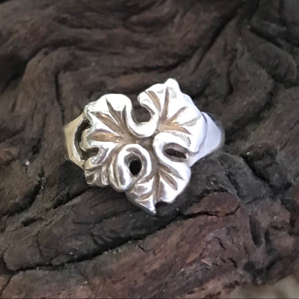 Handcrafted Sterling Silver Floral Design Ring